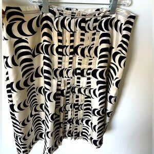 Tory Burch - black & white silk skirt - size 12